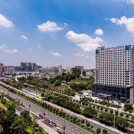 Hotel Hampton By Hilton Nanning Wuxiang Exterior foto